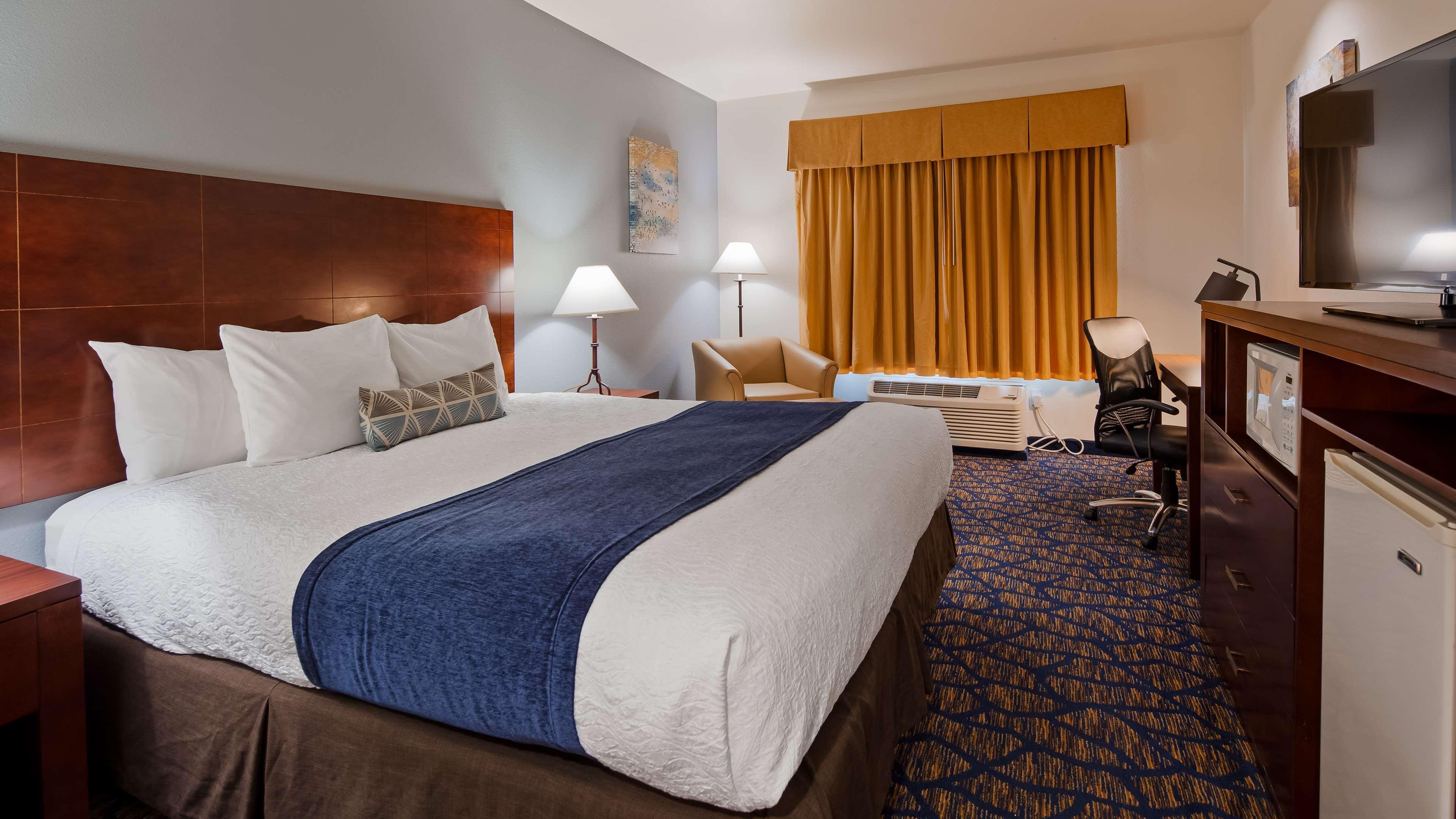 Best Western Plus Villa Del Lago Inn Patterson Exterior foto